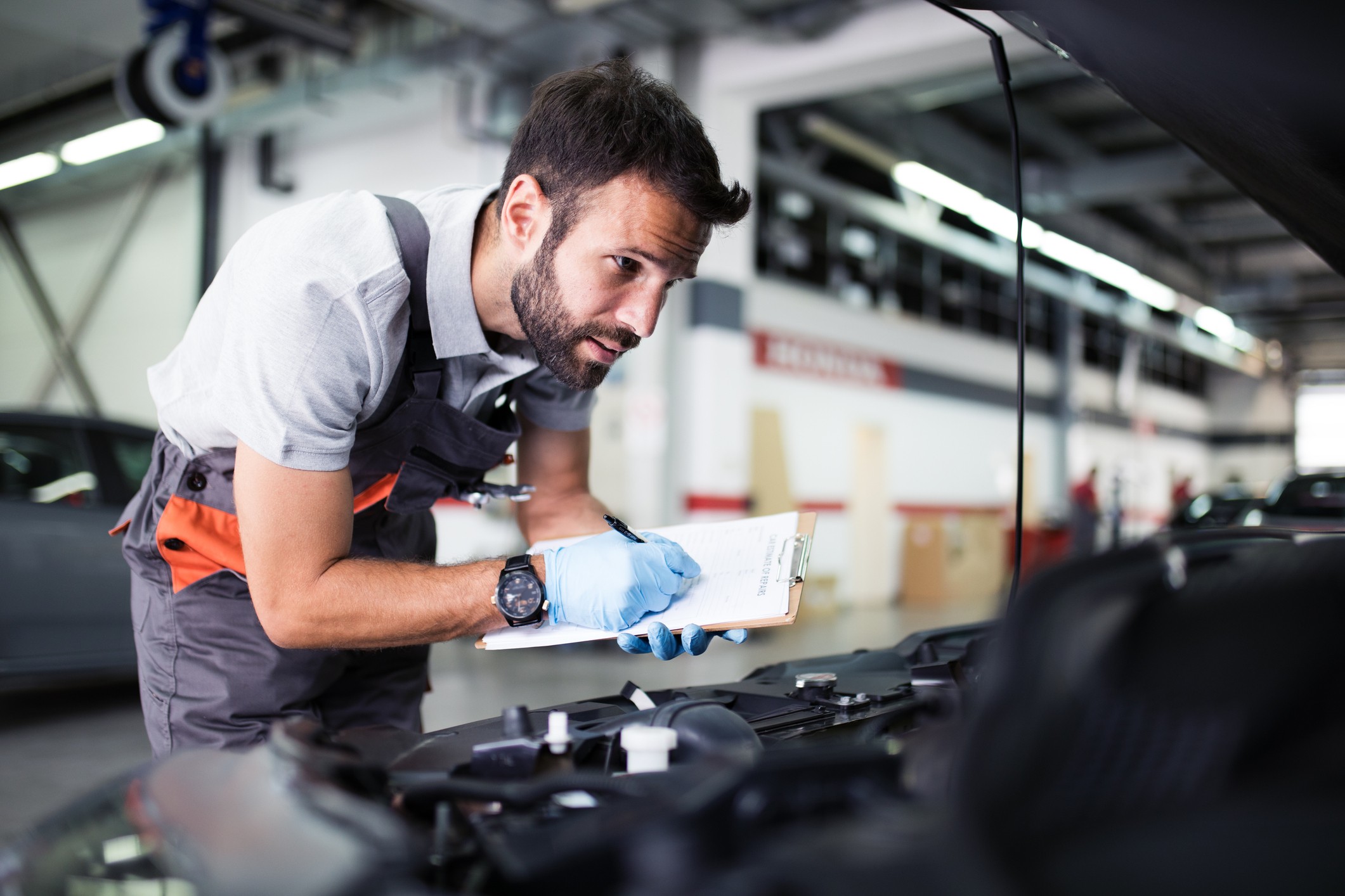 TITRE TECHNICIEN EXPERTAPRÈS-VENTE AUTOMOBILE